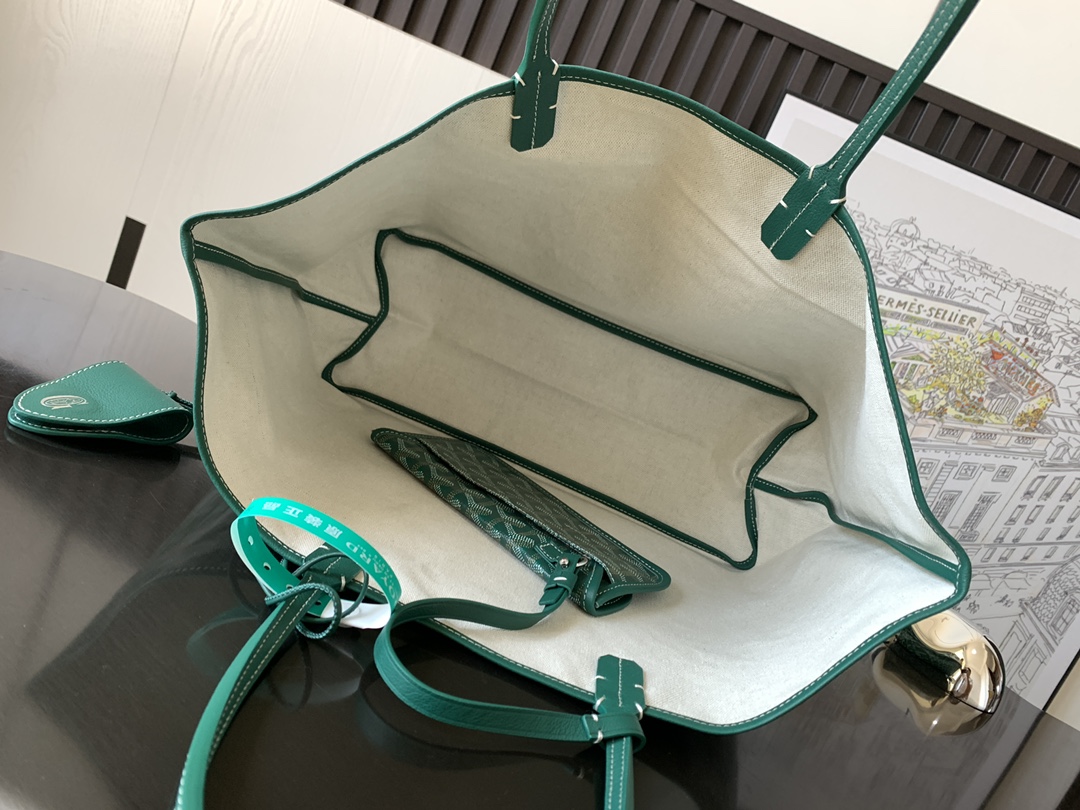 Saint Louis PM Tote Bag In Green